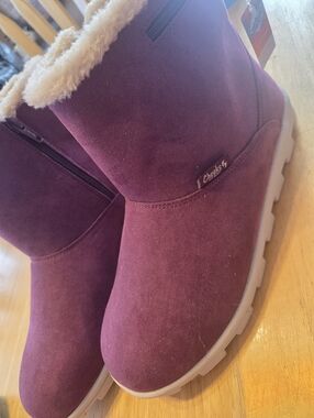 Tony Little Cheeks Sport Ankle Boots in Plum NWT Size 8.5